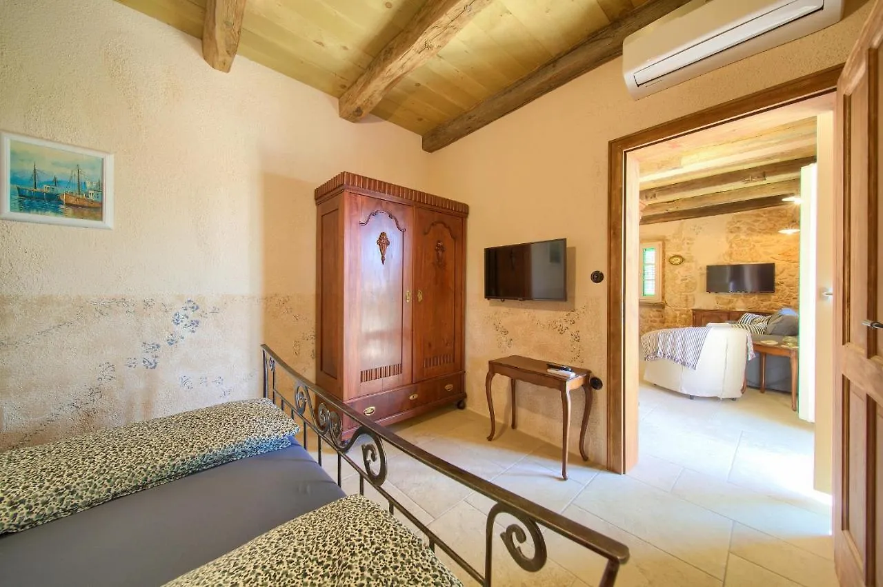 Villa Stone Queen Malinska